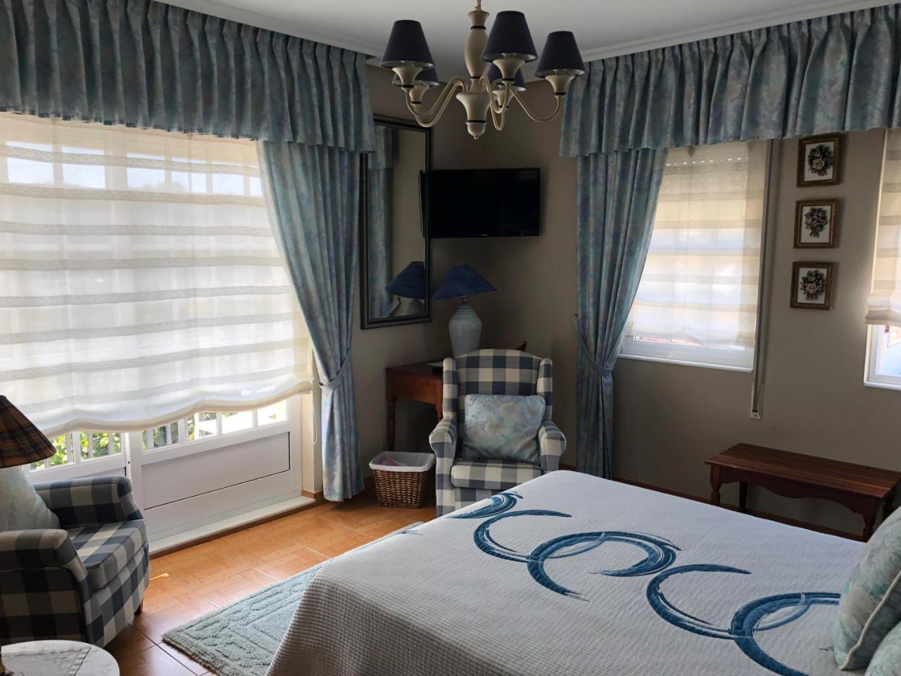 Hostal Juan Rosal Екстер'єр фото